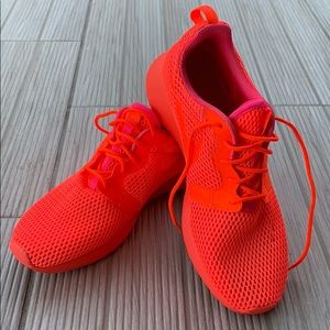 Great condition women’s Nike shoes